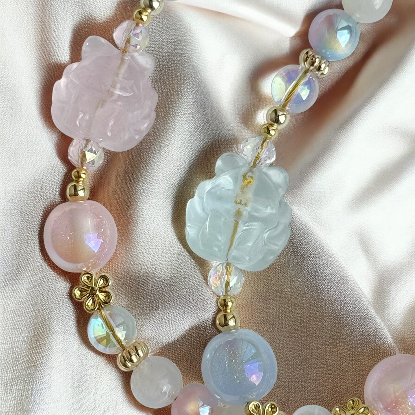 Nixi NTF 九尾狐 in Moonstone & Rose Quartz or Aquamarine