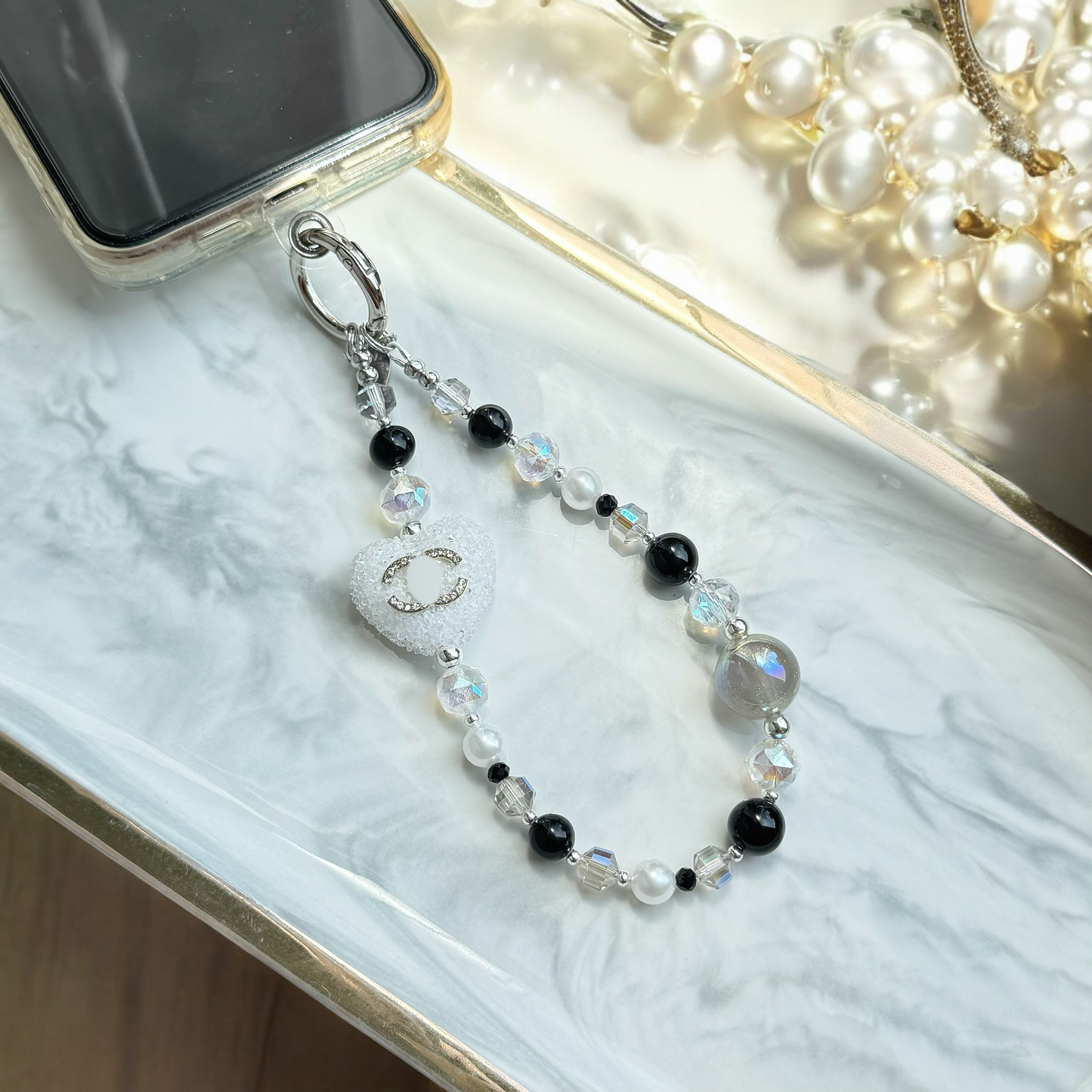 V2 Sugar Coco in Black Obsidian and Faux Pearl