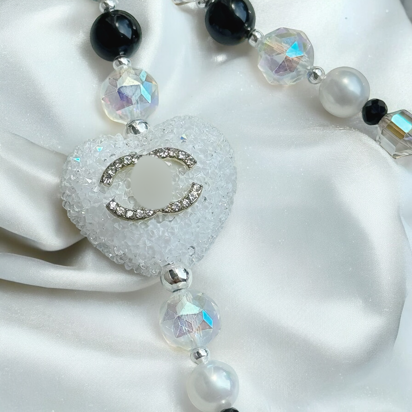 V2 Sugar Coco in Black Obsidian and Faux Pearl