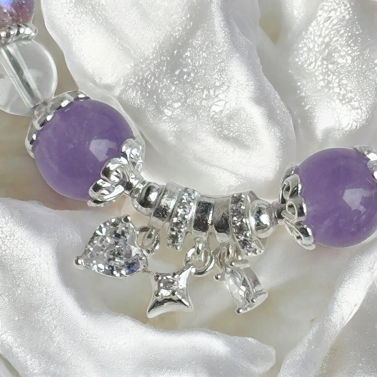 [Mini: 13cm] Wisteria in Lavender Amethyst & Clear Quartz