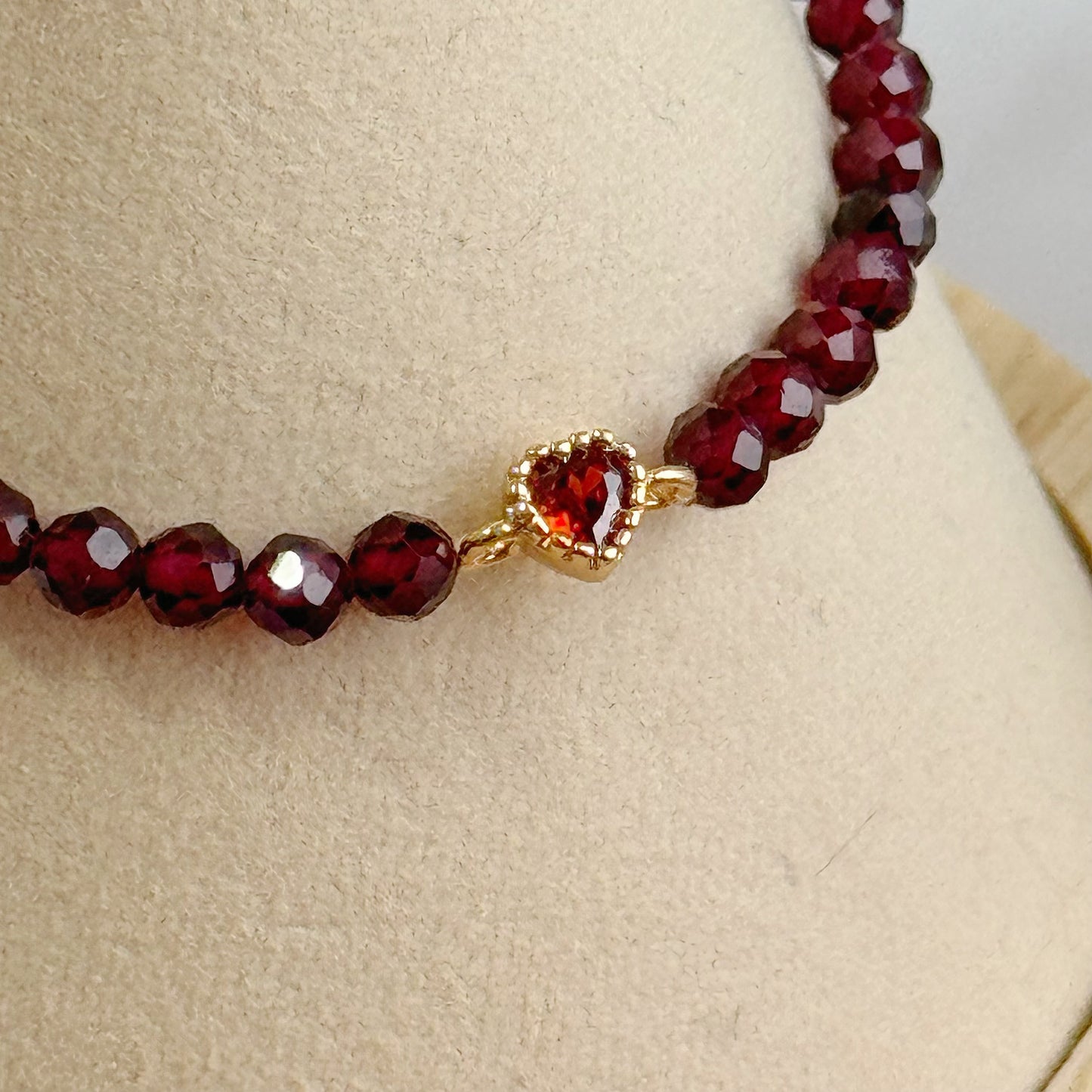 CHARLOTTE in Faceted Garnet [WS: 13-17CM]