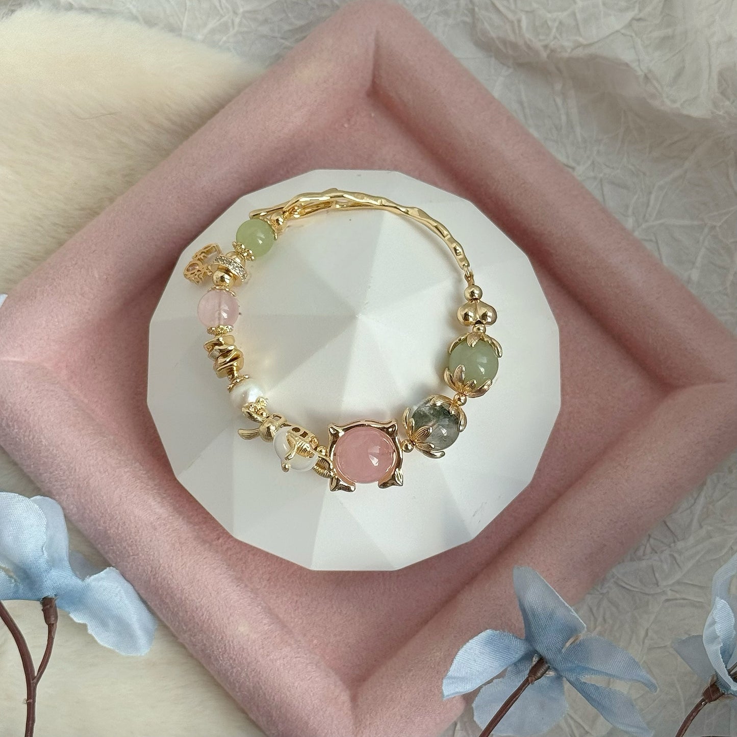 Bunny Eclipse in Rose Quartz, Green Phantom Quartz, Green Chalcedony, Freshwater Pearl, Mother of Pearl [WS: 14cm or 15cm]