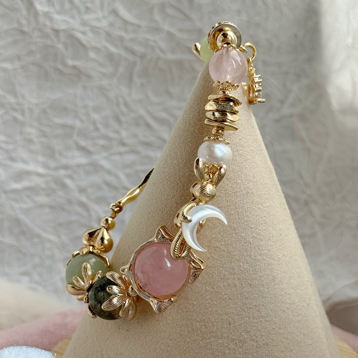 Bunny Eclipse in Rose Quartz, Green Phantom Quartz, Green Chalcedony, Freshwater Pearl, Mother of Pearl [WS: 14cm or 15cm]