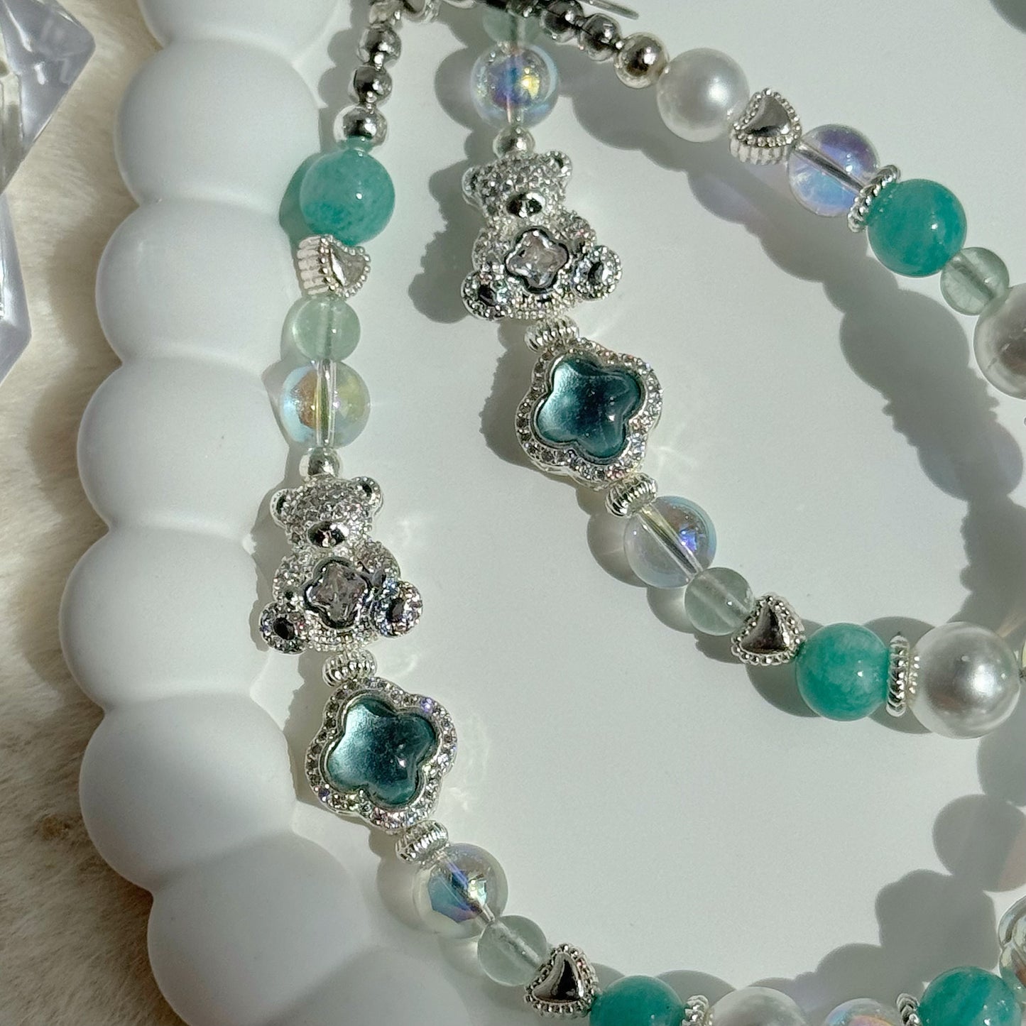 [Mini:13cm] Merry Bear in Amazonite, Green Fluorite & White Faux Pearl