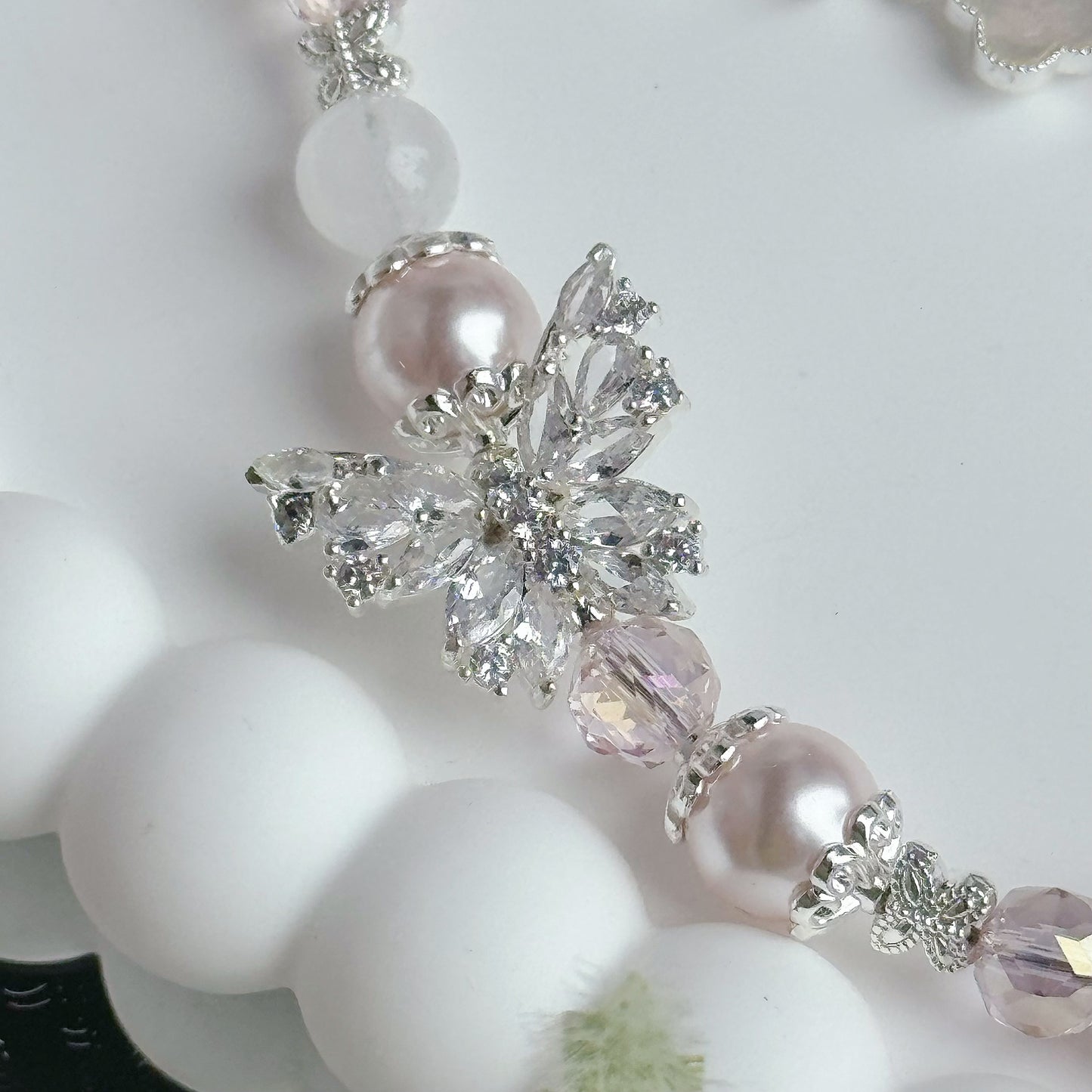 [Mini: 14cm] Alessia Jade in White Jade and Faux Pearl