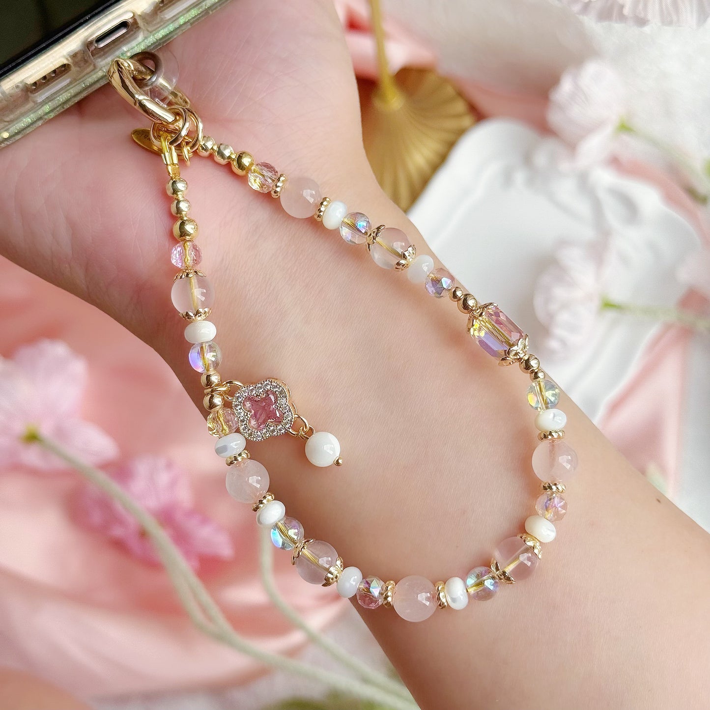 [Mini: 13cm] Sweet Airi in Rose Quartz and White Trochus Shell